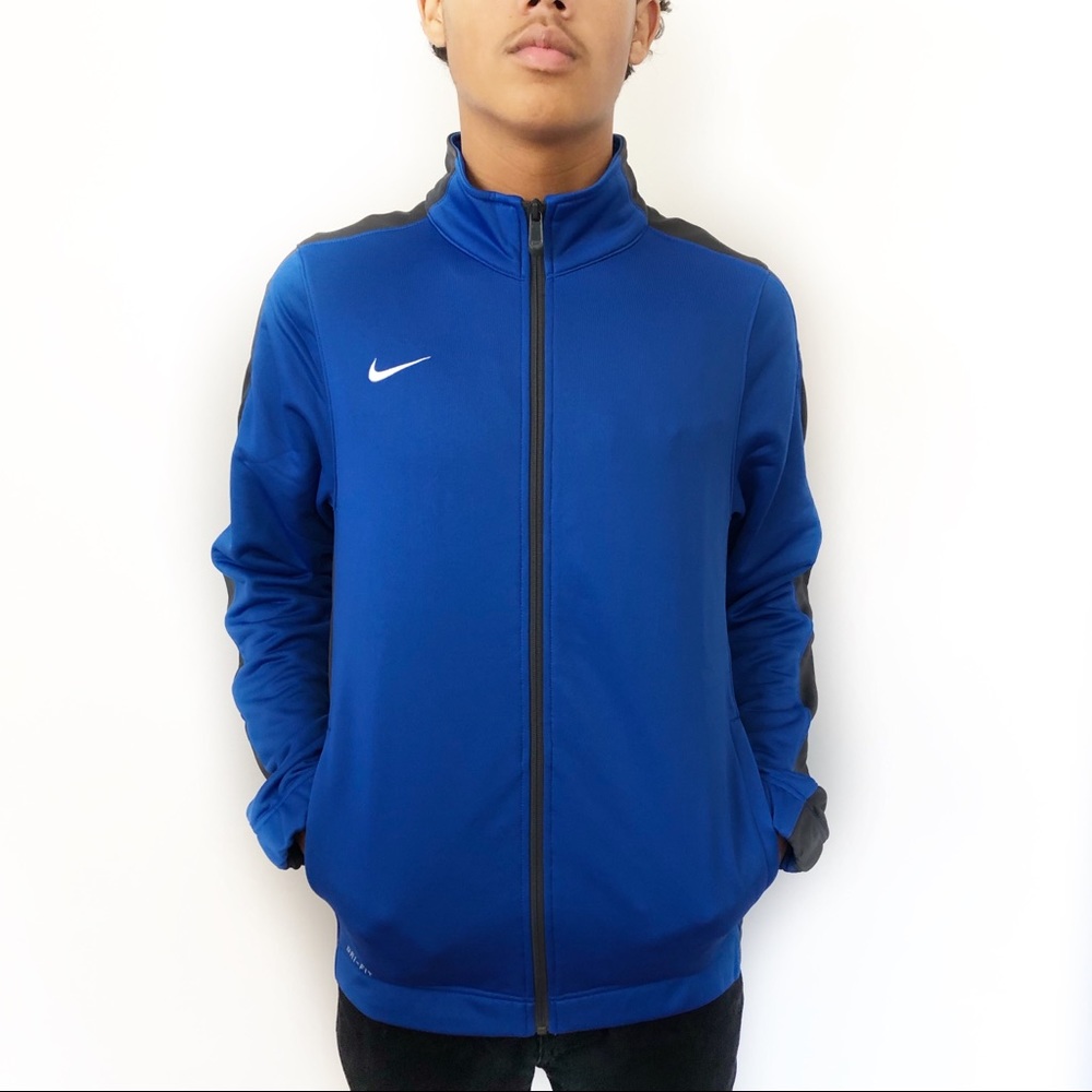 Nike Dri-Fit Men’s Basketball Jacket (#33)